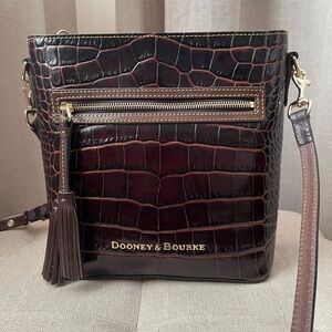 Dooney & Bourke Crossbody Handbag